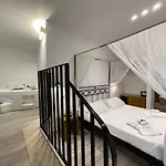 Relais Manfredi Hotel 3*
