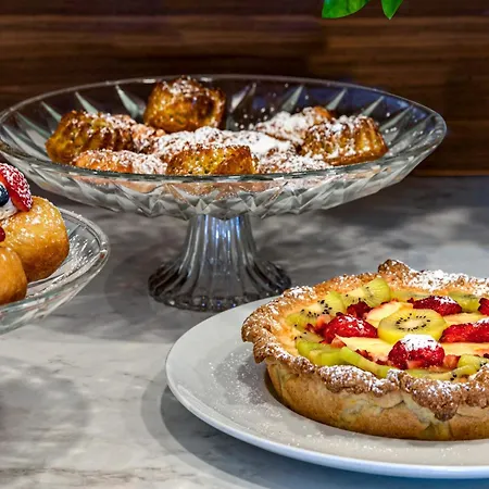 فندق Relais Manfredi كاستيلاّماري دي ستا